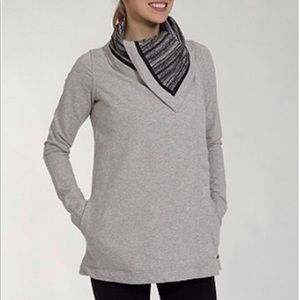 Lululemon Savasana Wrap Size 6